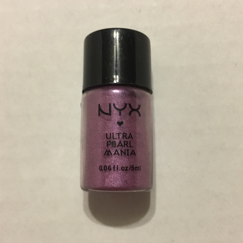NYX Ultra Pearl Mania loose eyeshadow Purple Pearl